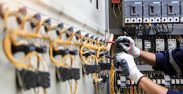 Professional Electrician technician working in Vadnais Heights, MN